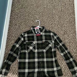 Men’s Chaps plaid green sweater button down